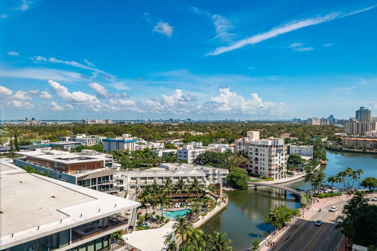 RONEY PALACE CONDO - Residential