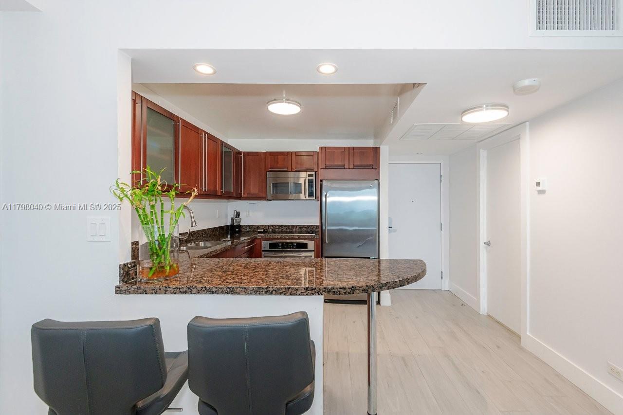 RONEY PALACE CONDO - Residential