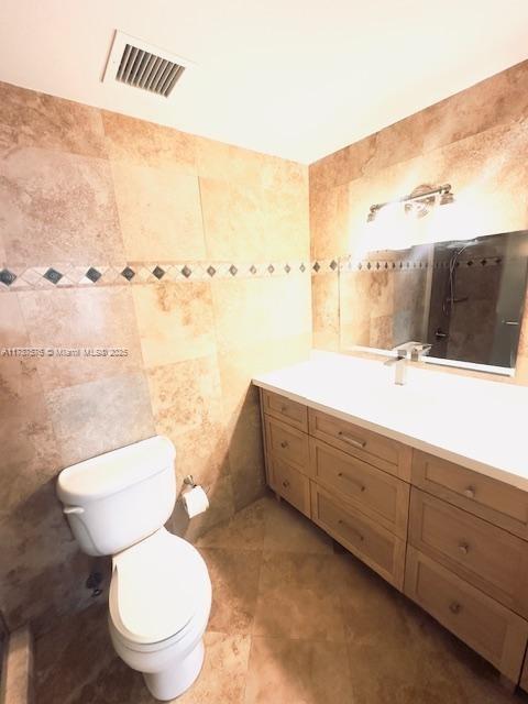 HILLCREST EAST NO 24 COND - Residential