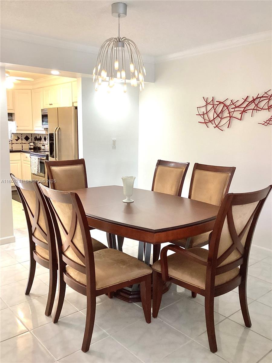 HOLLYBROOK GOLF AND TENNIS - Residential