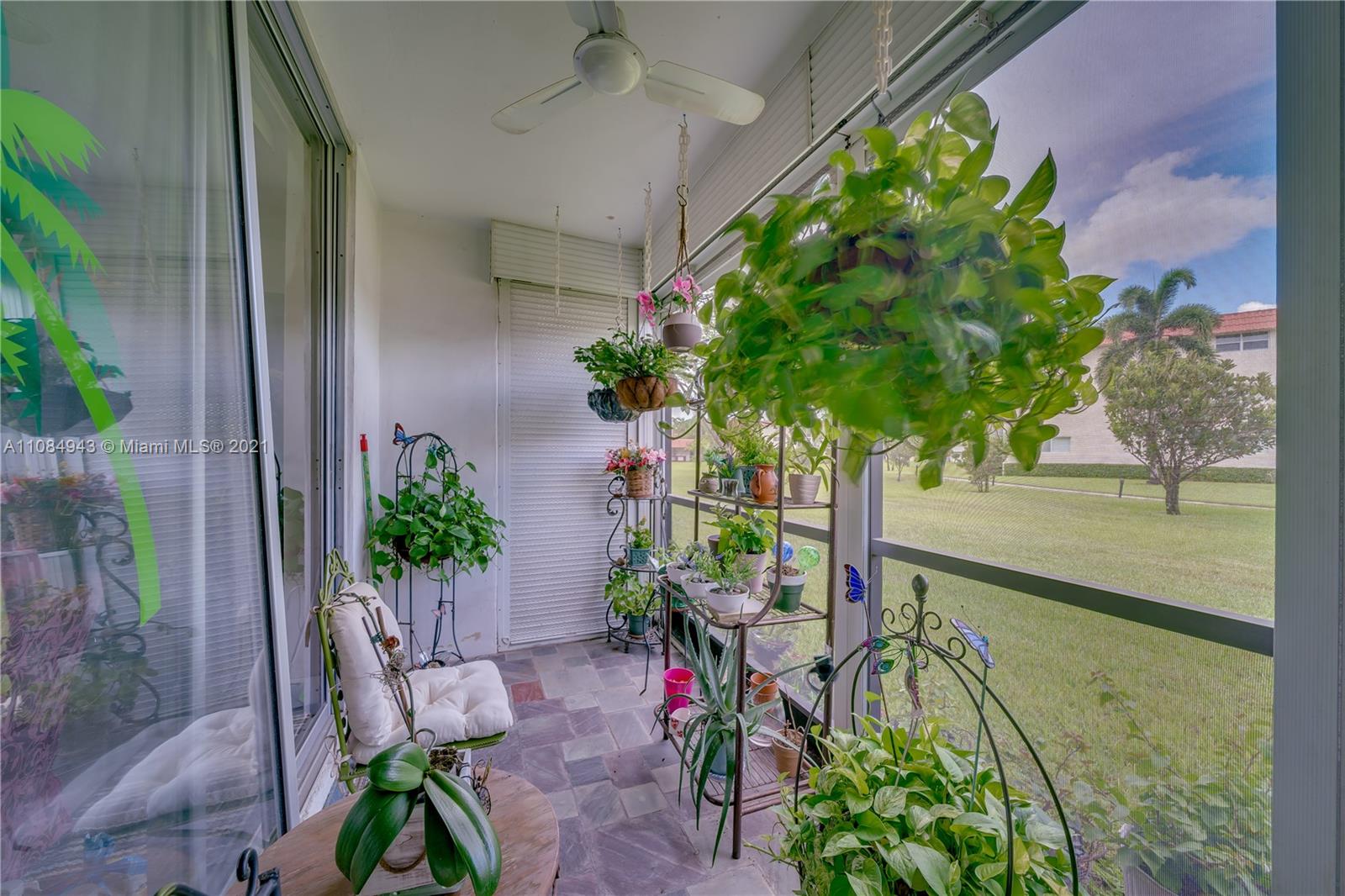 HOLLYBROOK GOLF & TENNIS - Residential