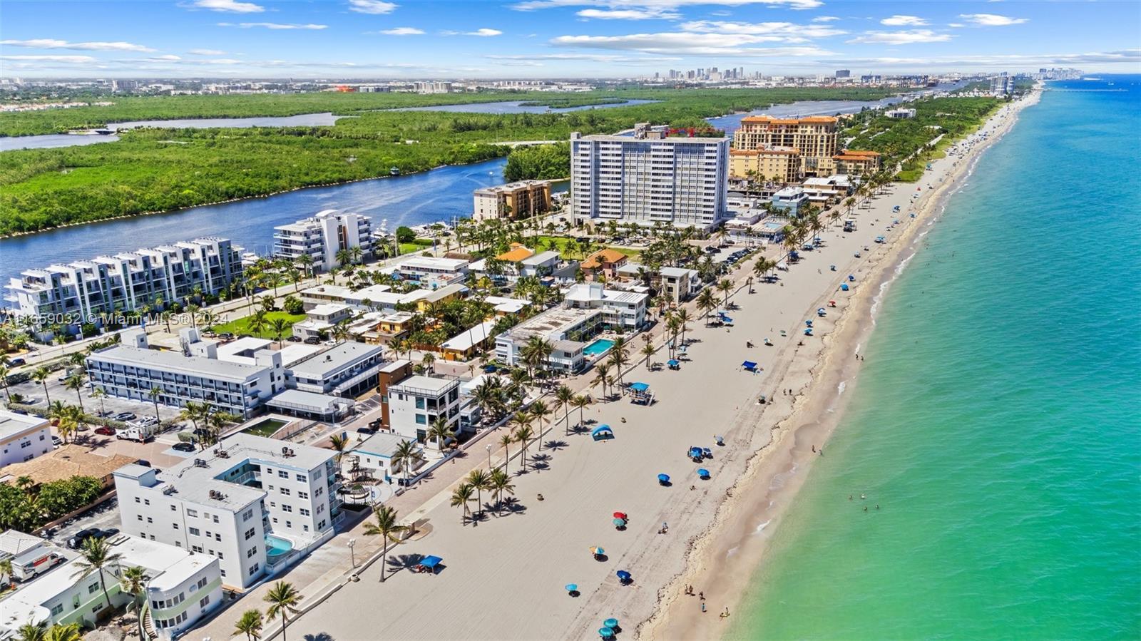 BEACH TERRACE RESORT COND - Residential