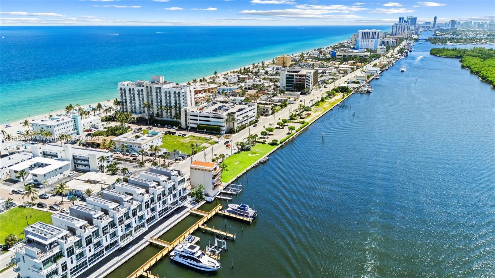 BEACH TERRACE RESORT COND - Residential