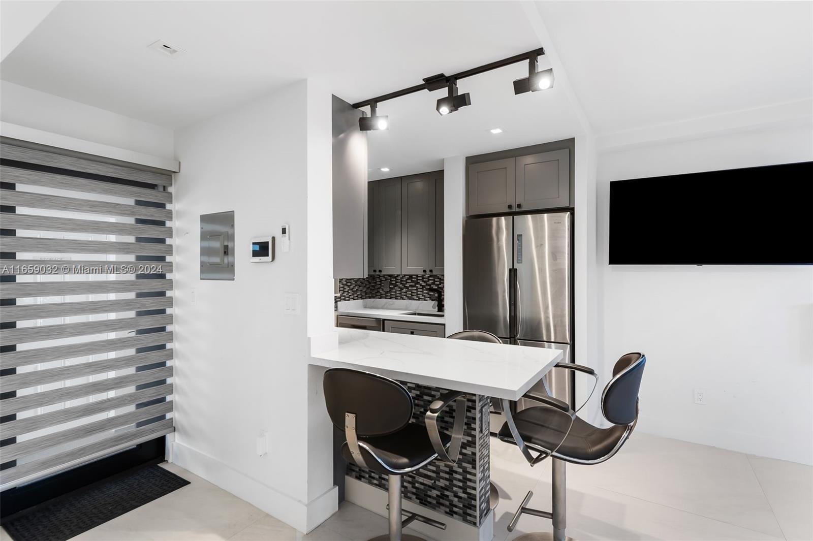 BEACH TERRACE RESORT COND - Residential