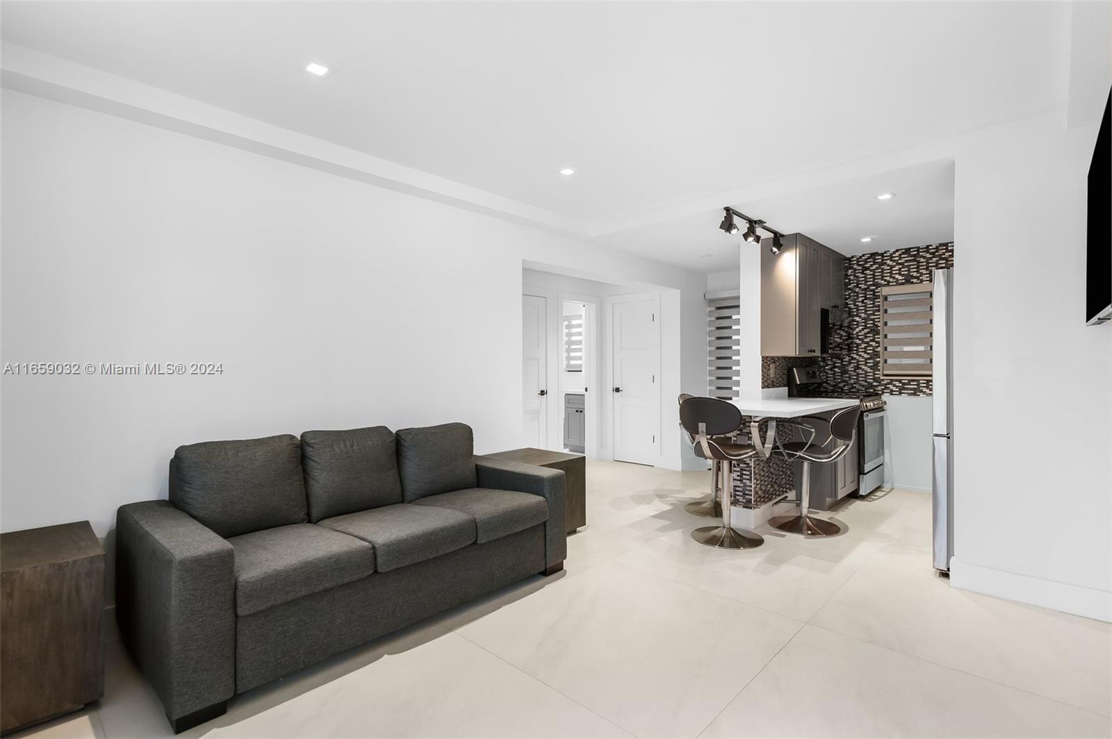 BEACH TERRACE RESORT COND - Residential