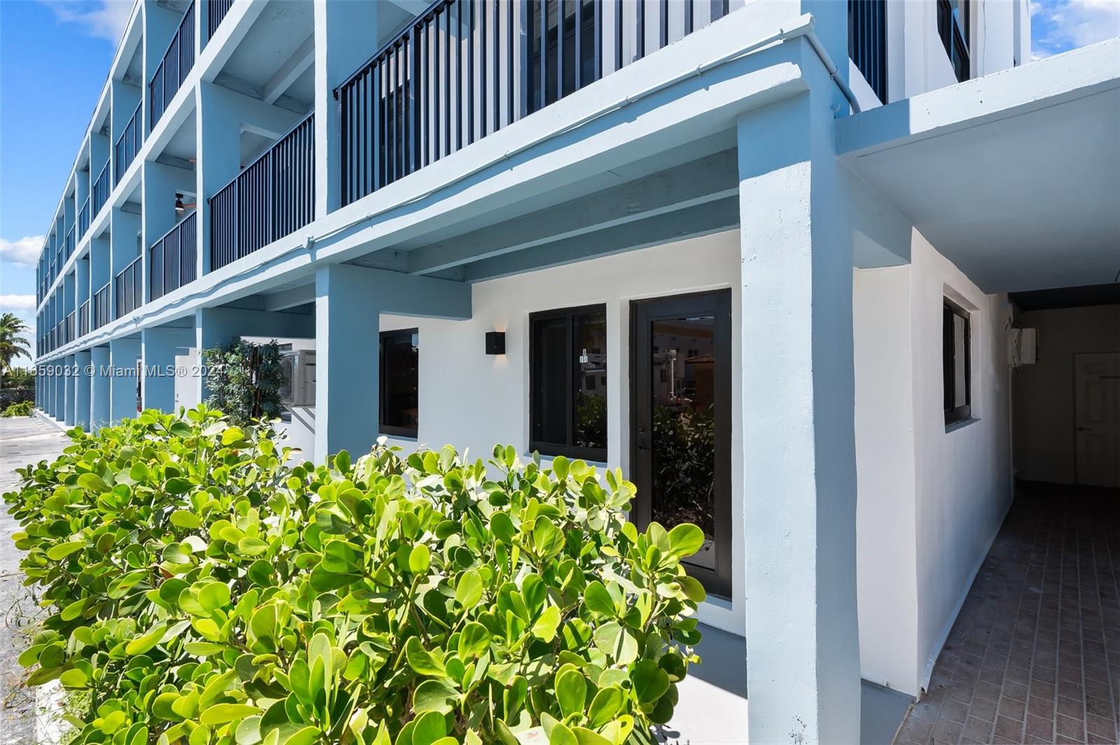 BEACH TERRACE RESORT COND - Residential
