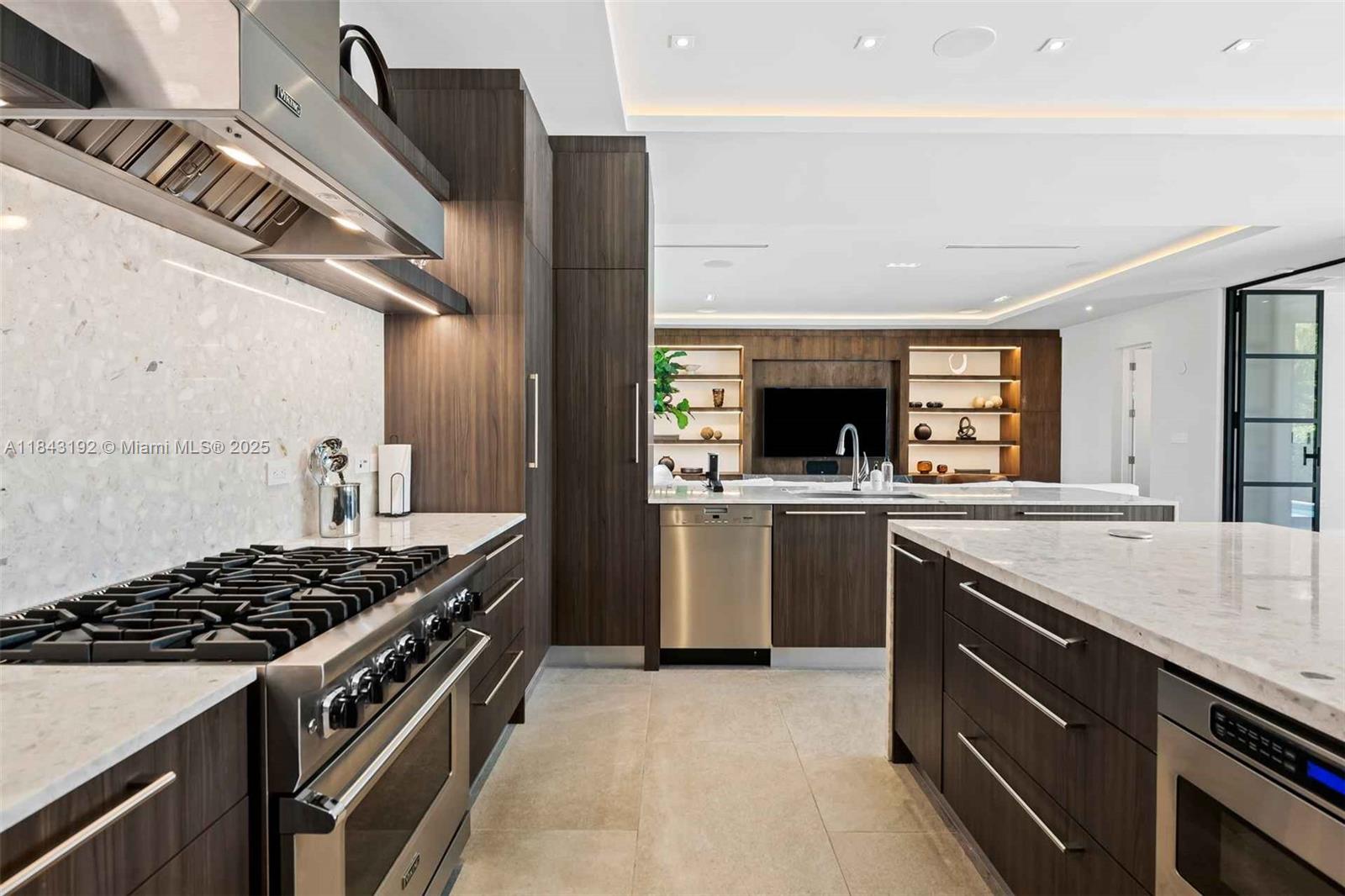 LA GORCE GOLF SUB - Residential