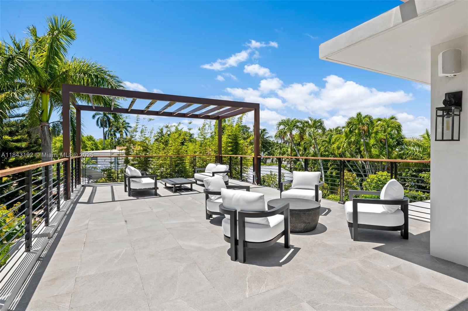 LA GORCE GOLF SUB - Residential