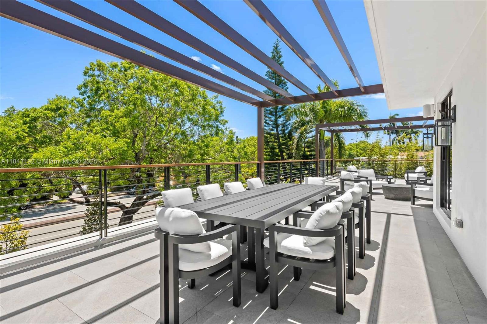 LA GORCE GOLF SUB - Residential