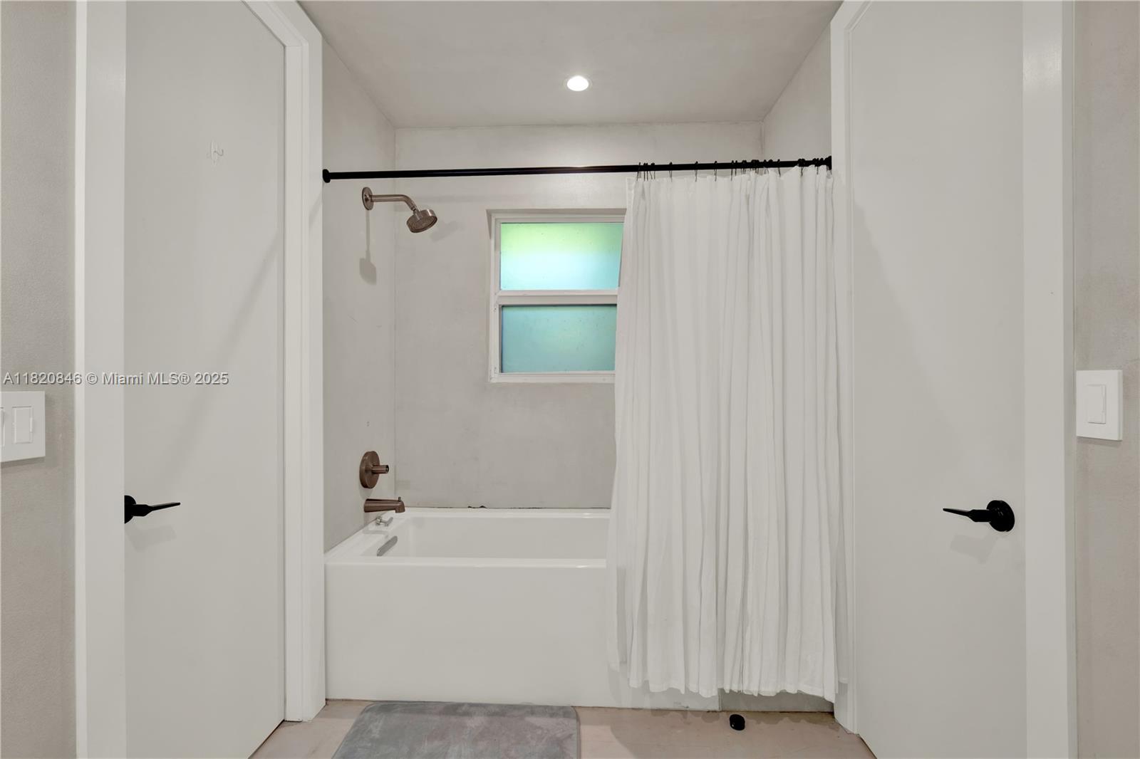 BAY POINT - Residential