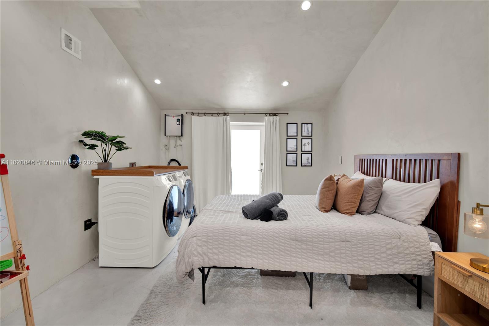 BAY POINT - Residential
