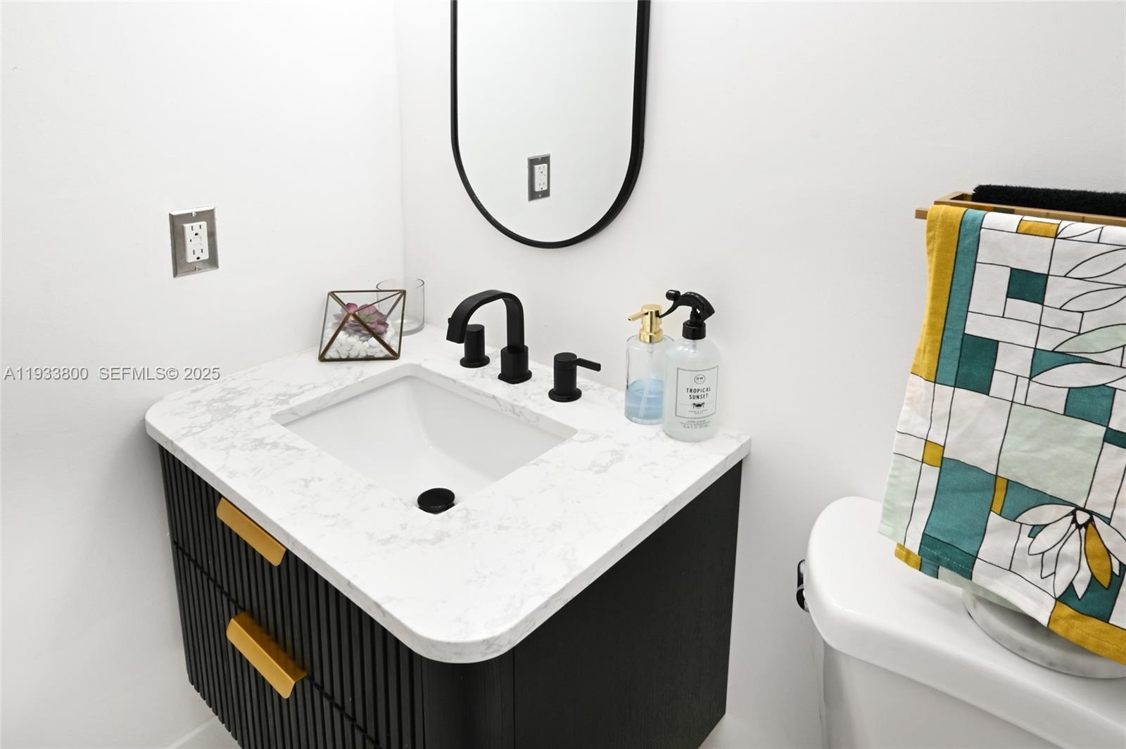 CASA LA QUINTA CONDO - Residential Lease