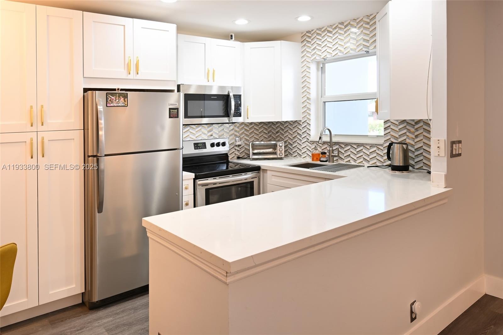 CASA LA QUINTA CONDO - Residential Lease