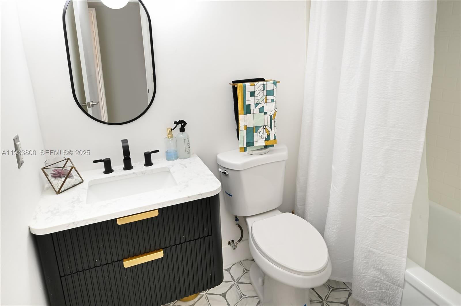 CASA LA QUINTA CONDO - Residential Lease