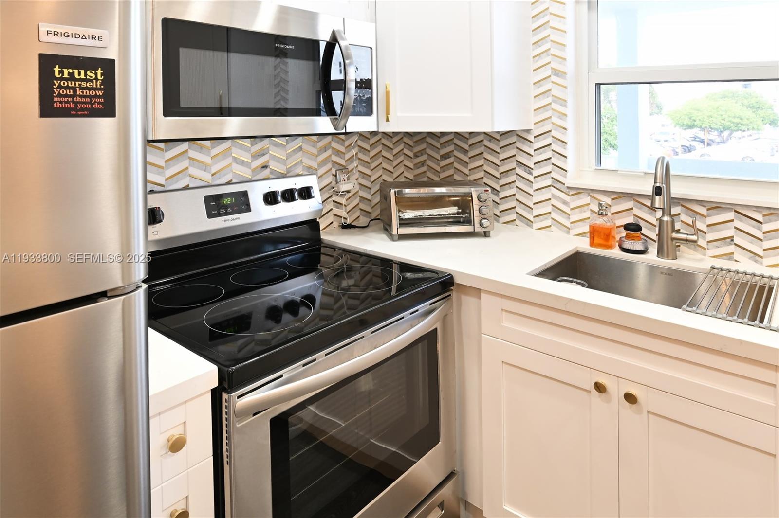 CASA LA QUINTA CONDO - Residential Lease