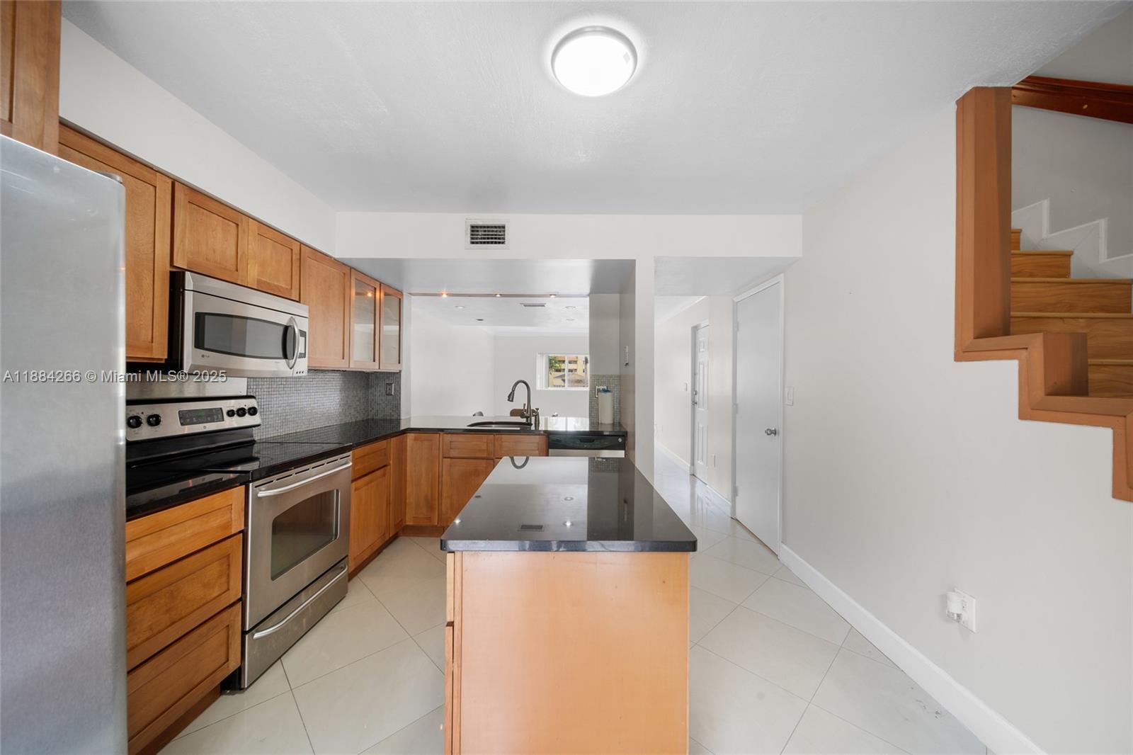 WATERVIEW CONDO - Residential Lease