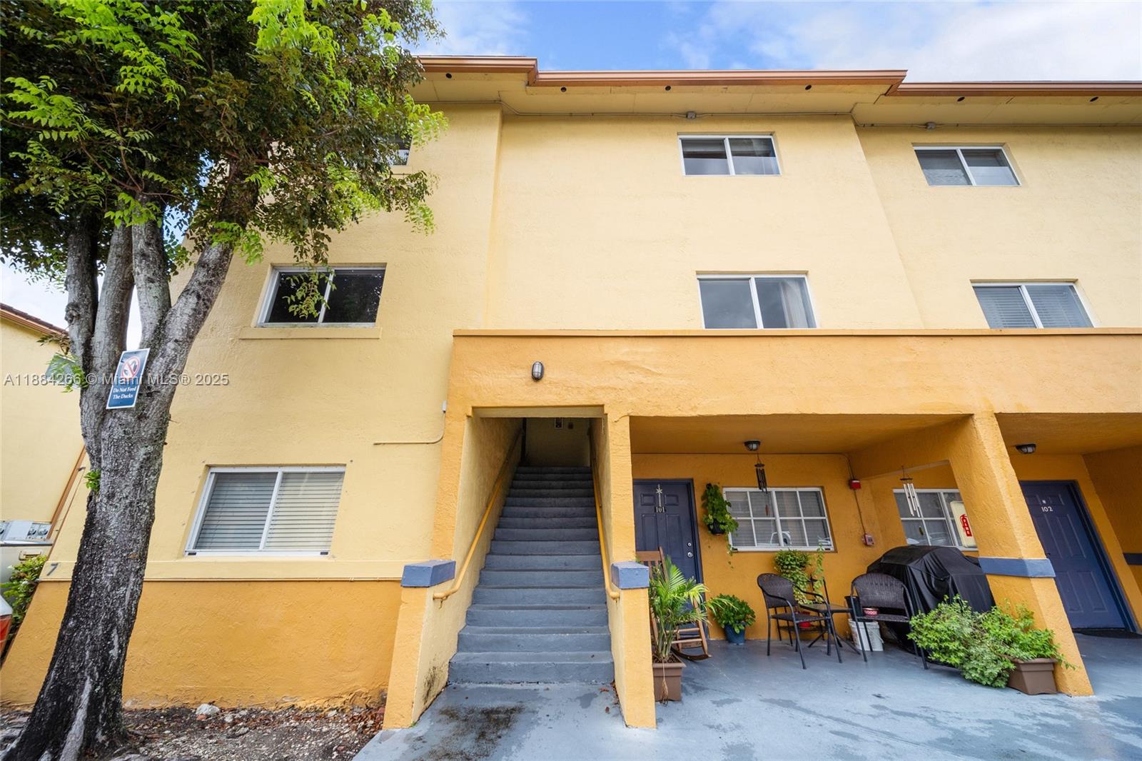 WATERVIEW CONDO - Residential Lease