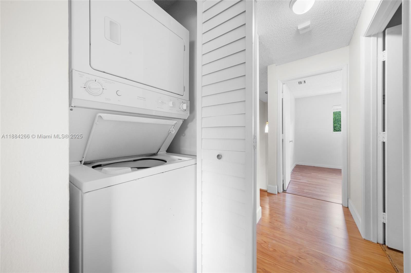 WATERVIEW CONDO - Residential Lease