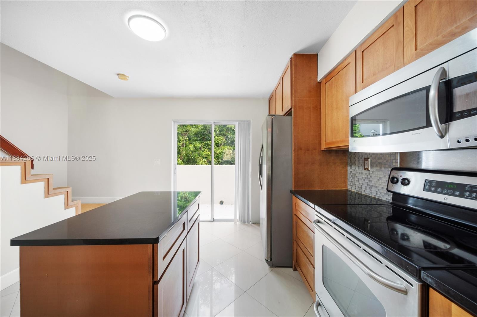 WATERVIEW CONDO - Residential Lease