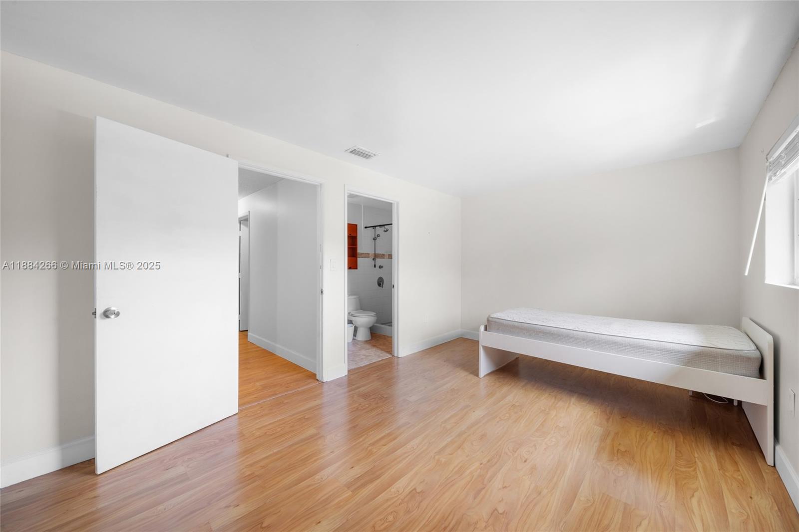 WATERVIEW CONDO - Residential Lease