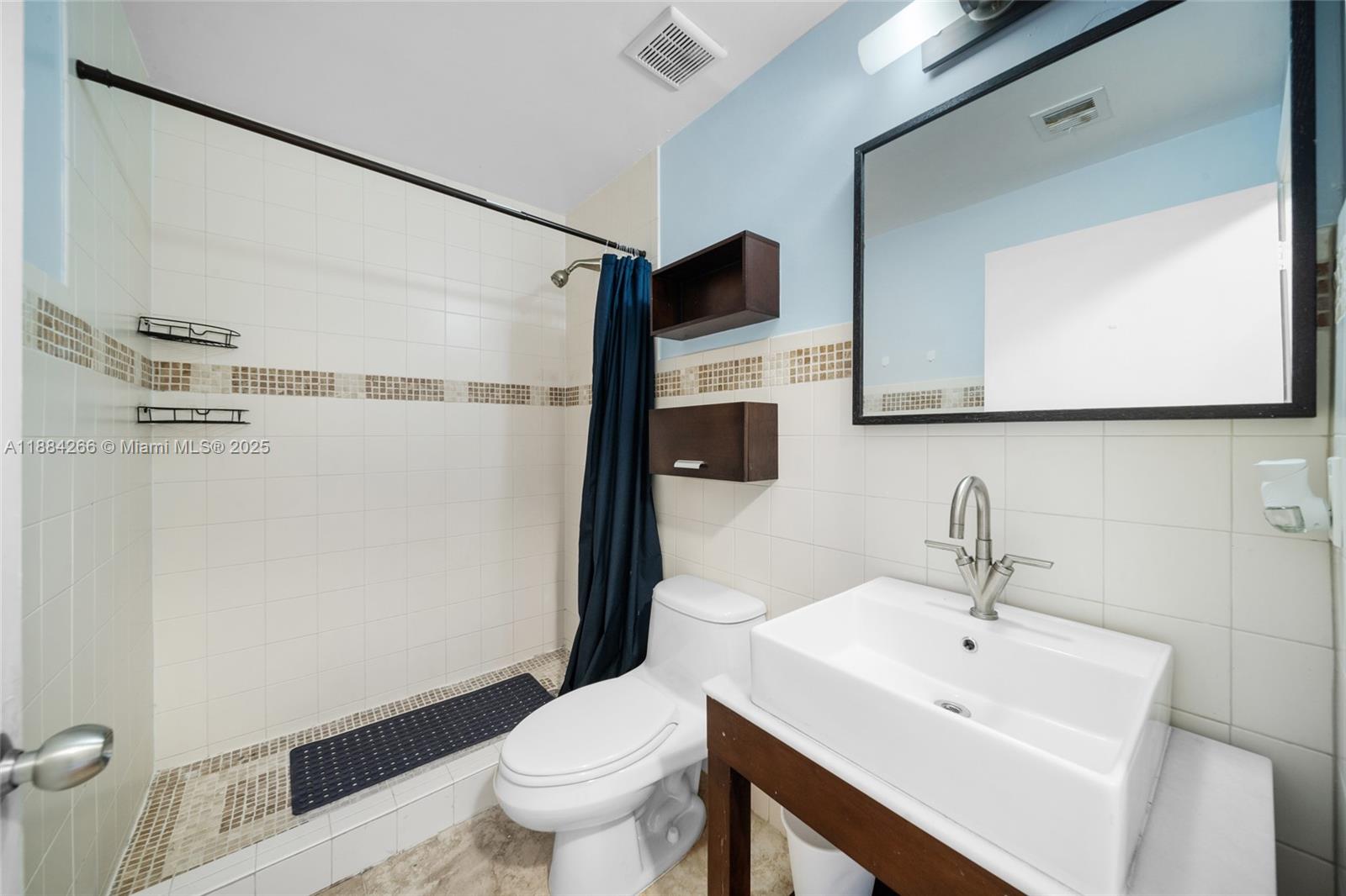 WATERVIEW CONDO - Residential Lease