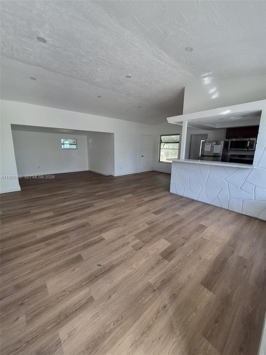 LAKE AIRE ESTATES - Residential