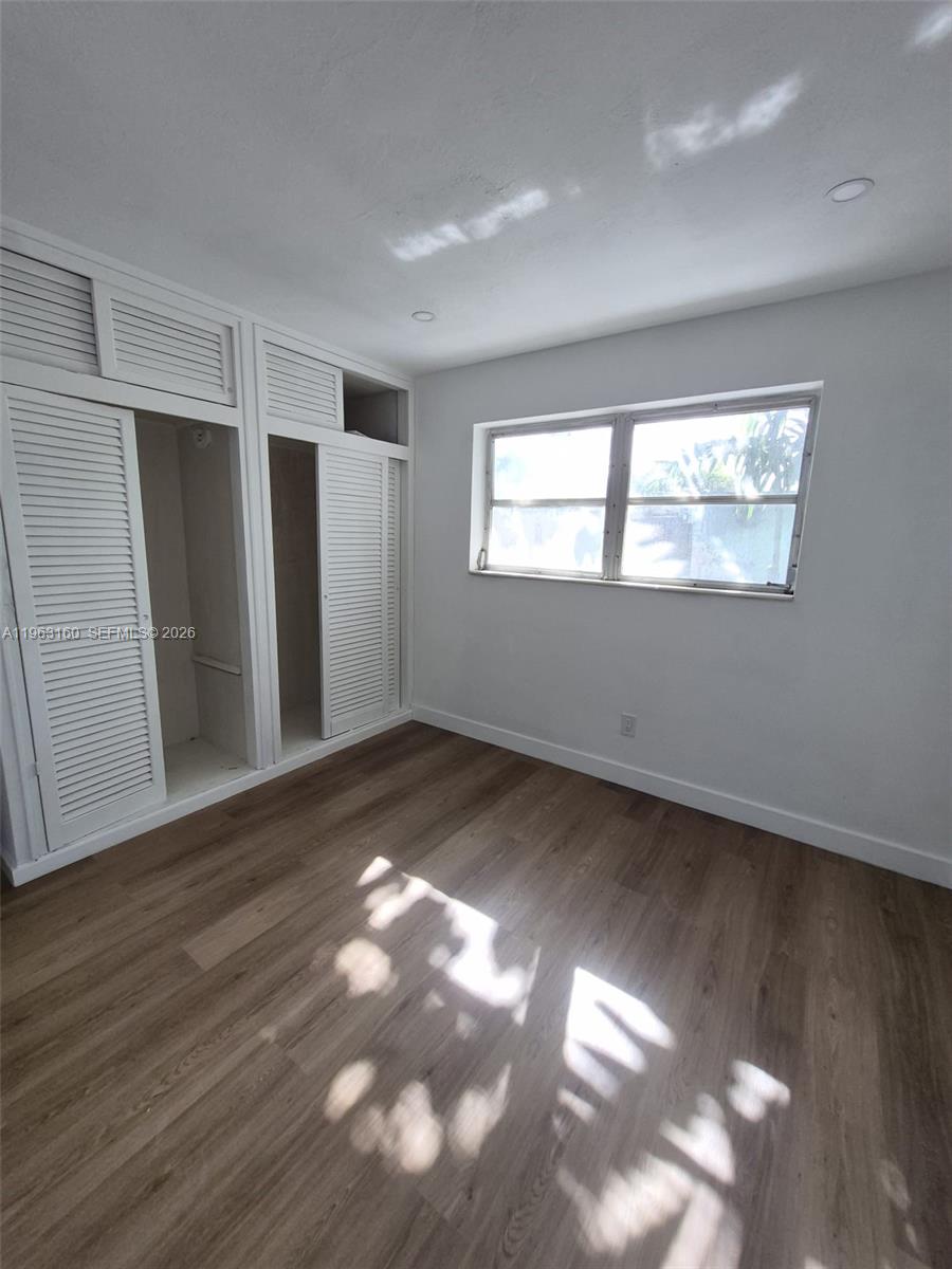 LAKE AIRE ESTATES - Residential