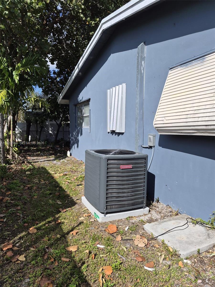 LAKE AIRE ESTATES - Residential