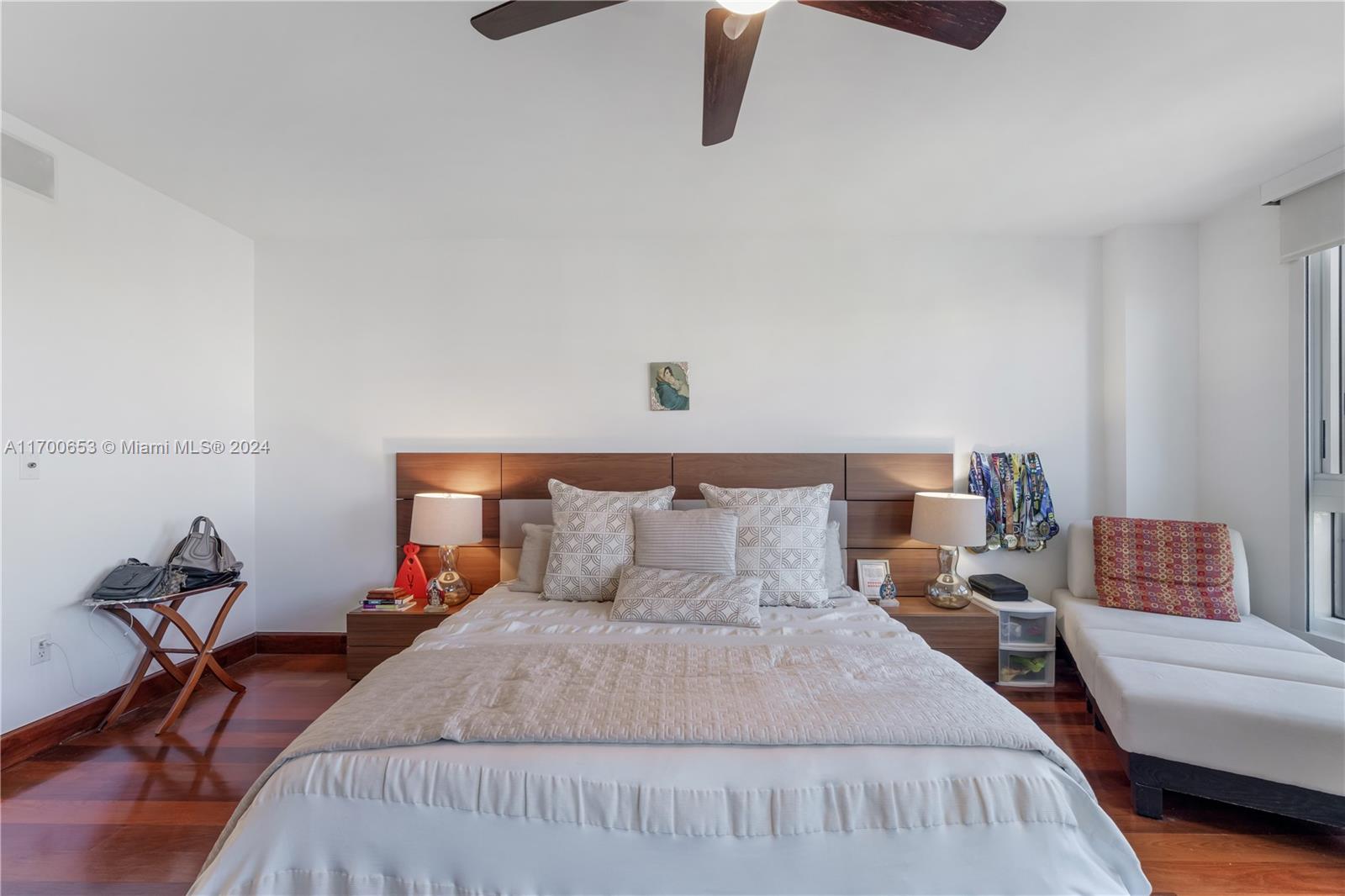 LAKE TOWER CONDO - Residential