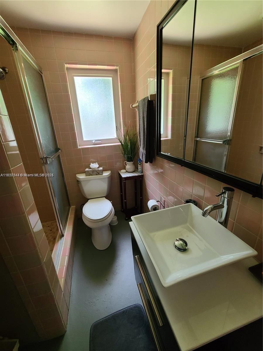 MIDDLE RIVER ESTATES - Residential Lease