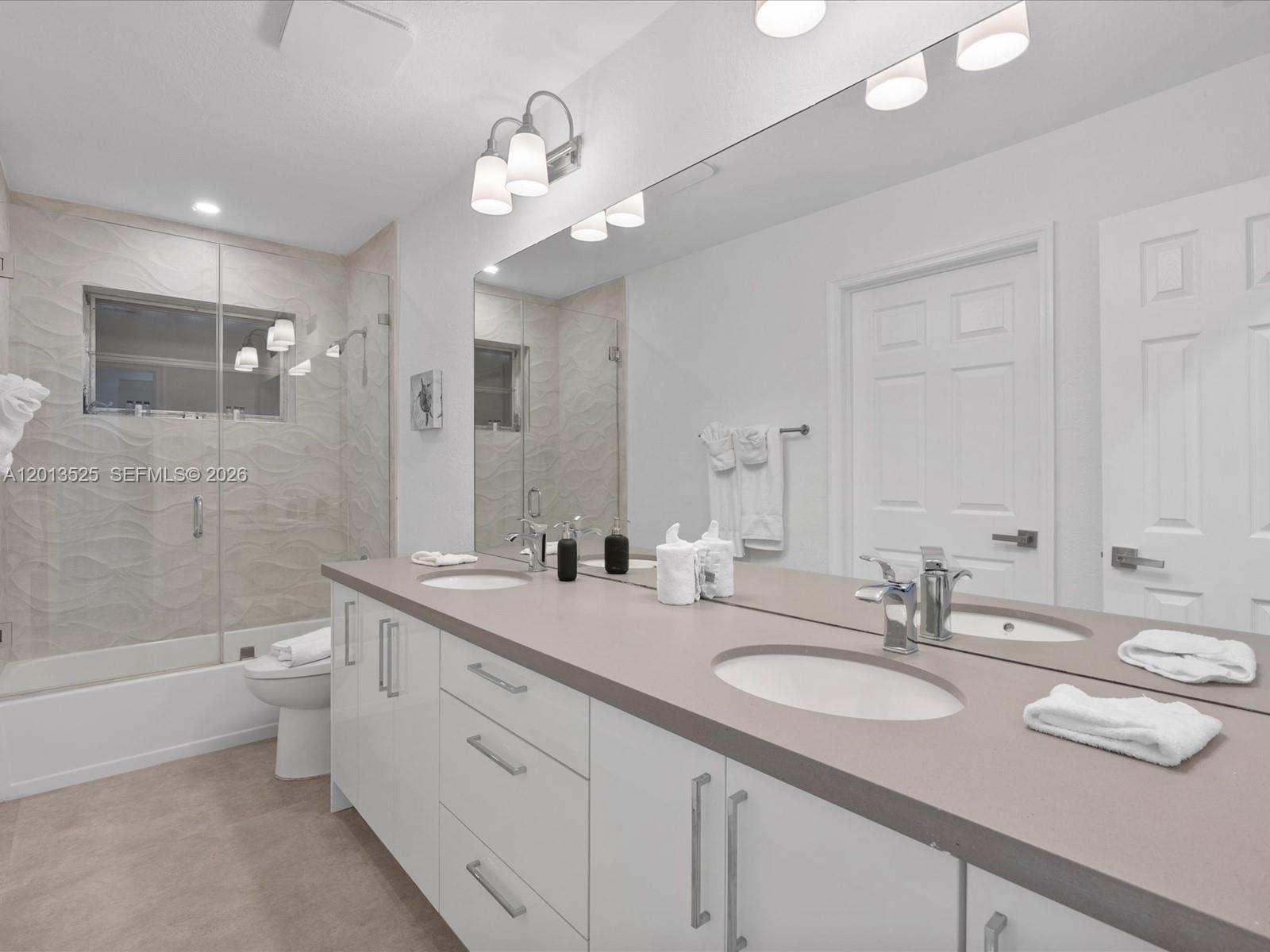 EMERALD HILLS - Residential