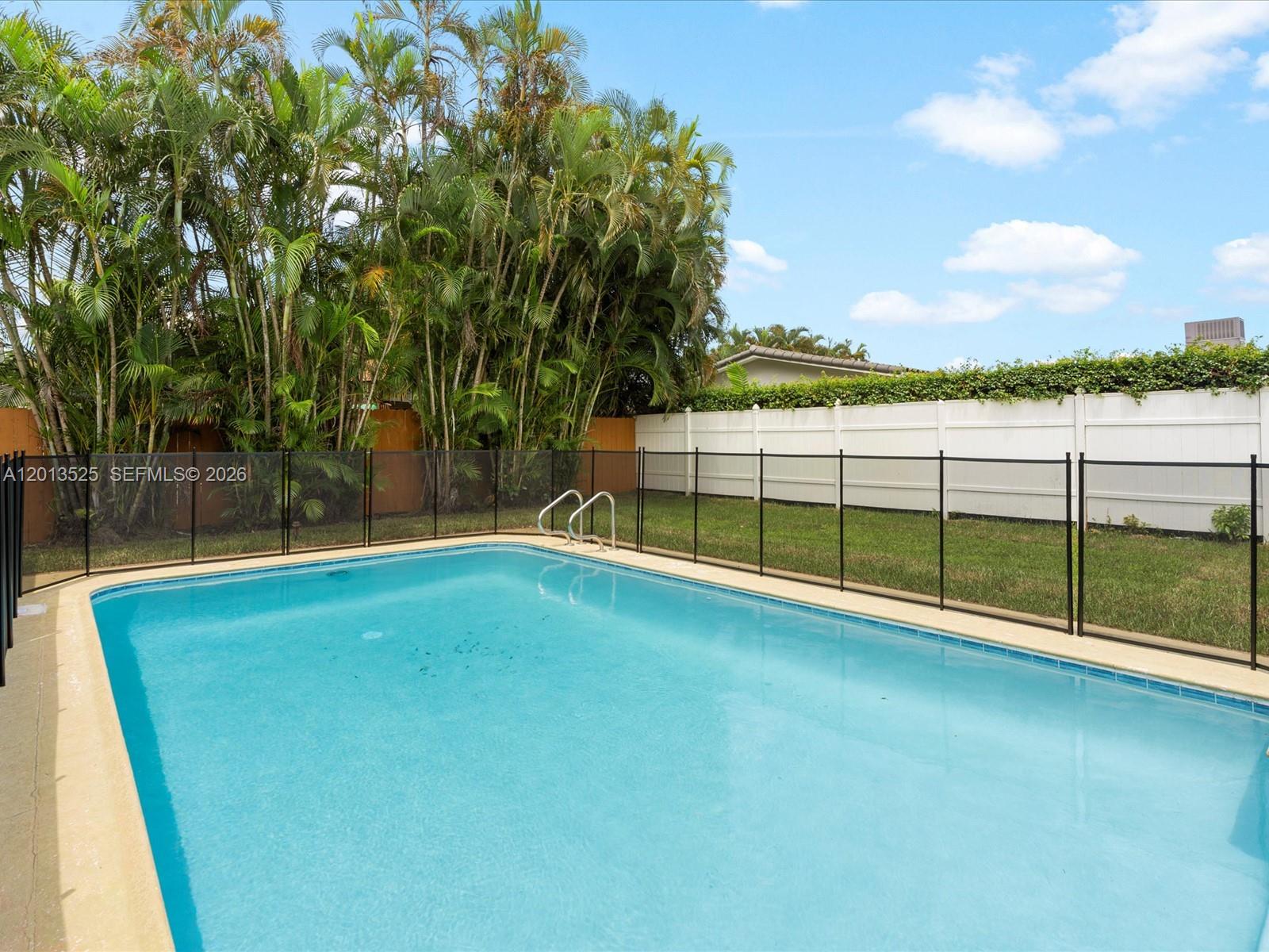 EMERALD HILLS - Residential