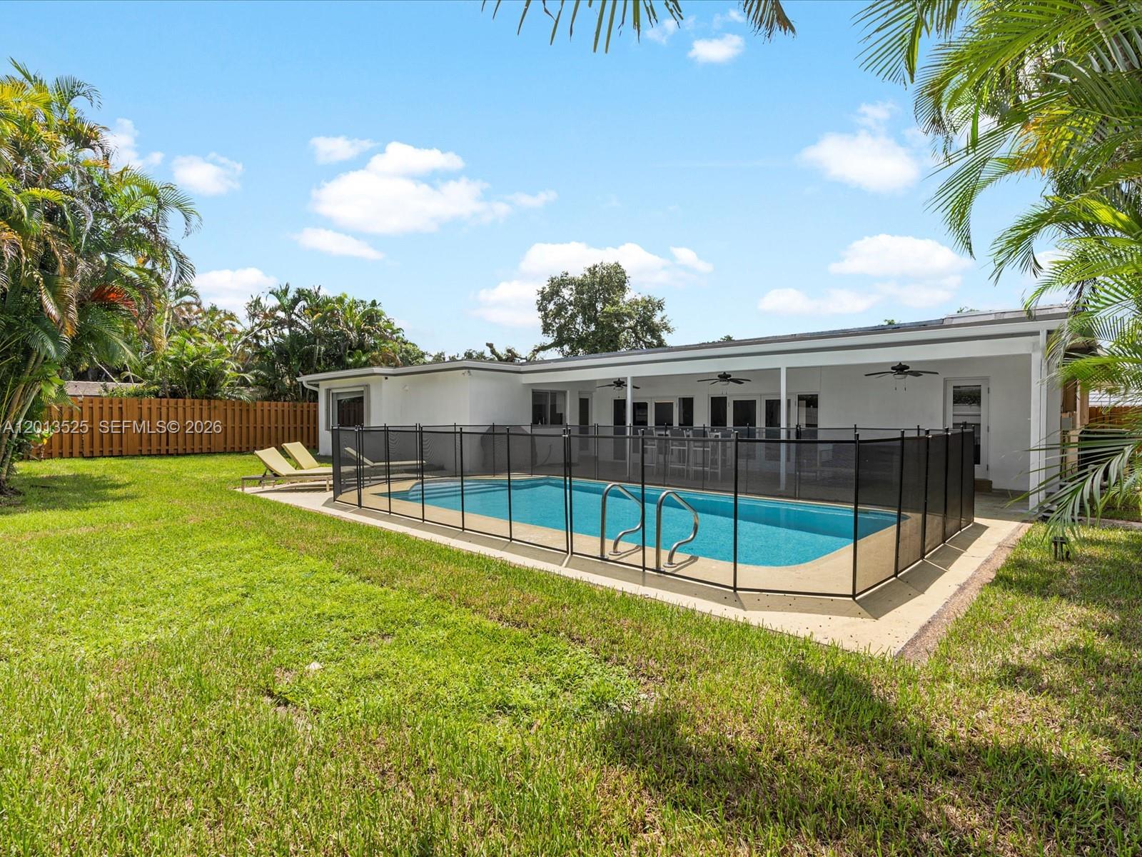 EMERALD HILLS - Residential