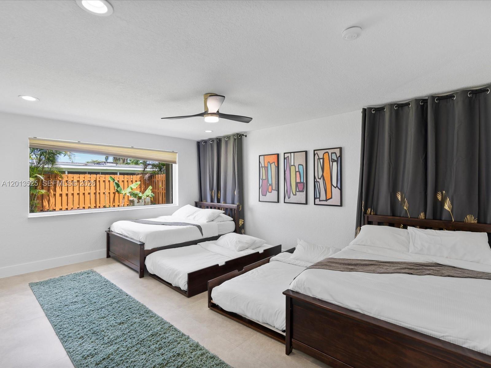 EMERALD HILLS - Residential