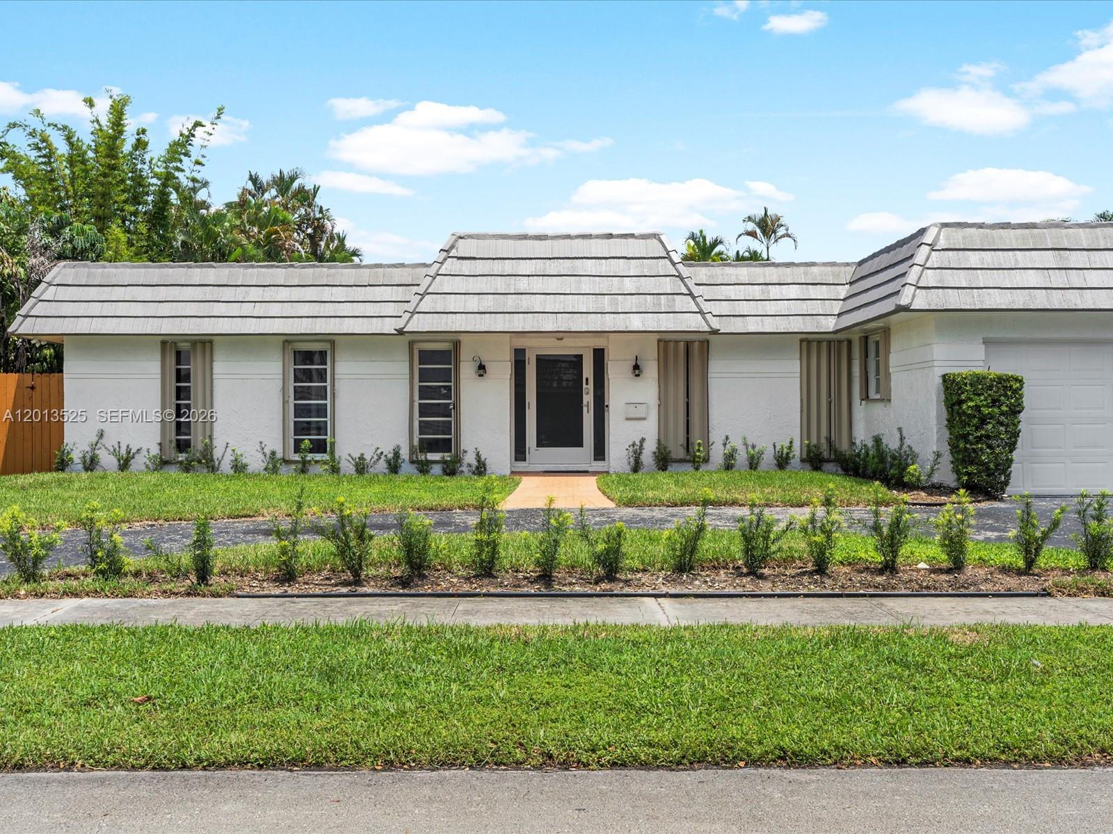 EMERALD HILLS - Residential