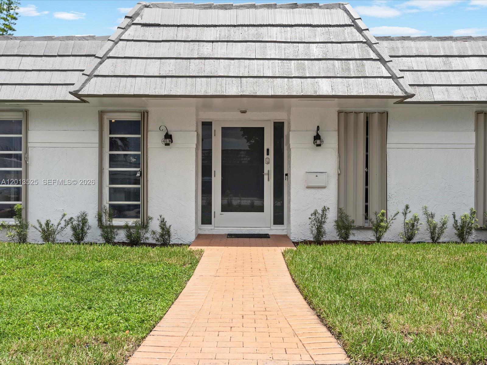 EMERALD HILLS - Residential