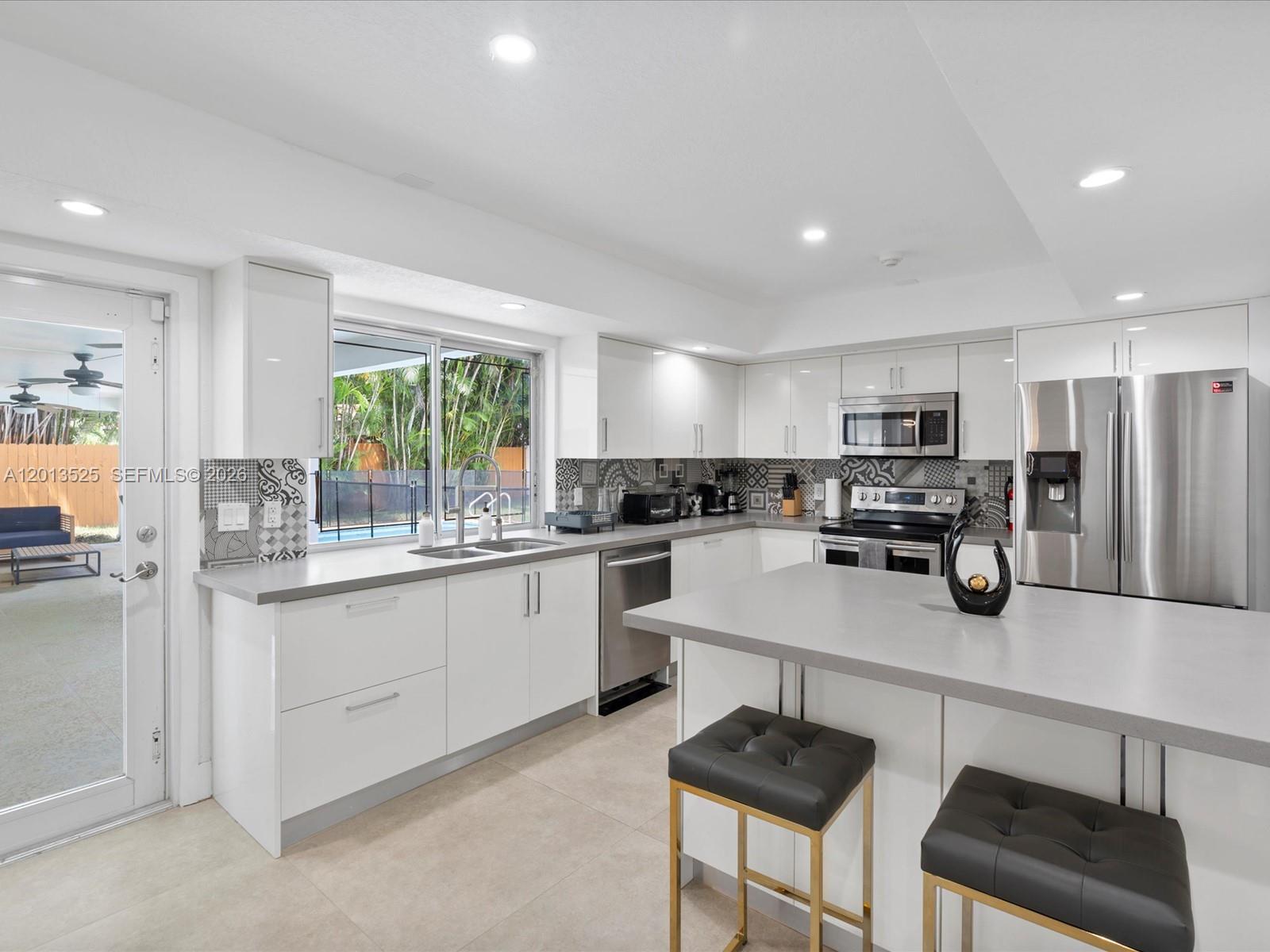 EMERALD HILLS - Residential