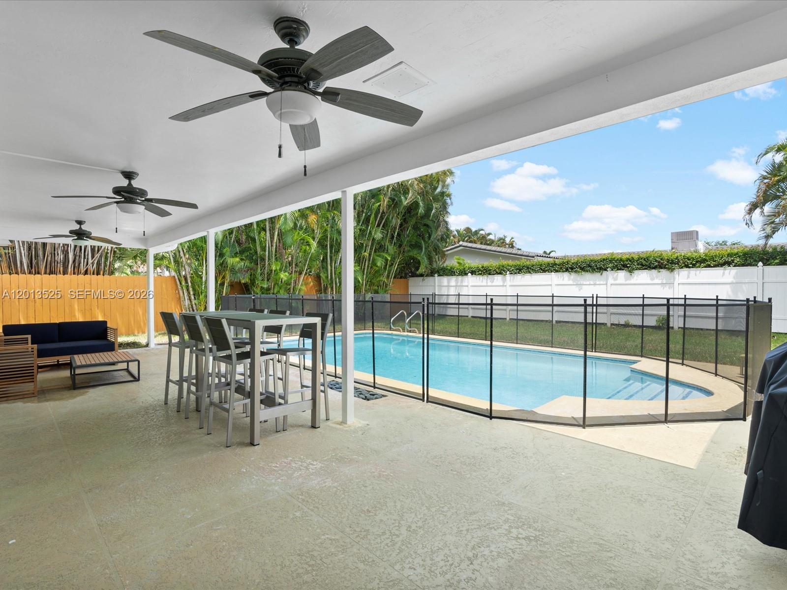 EMERALD HILLS - Residential