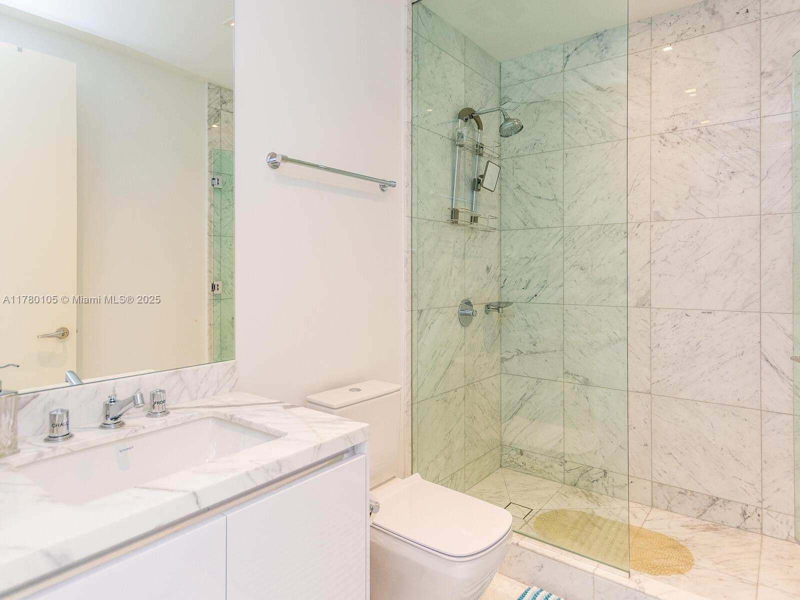 JADE SIGNATURE CONDO - Residential Lease