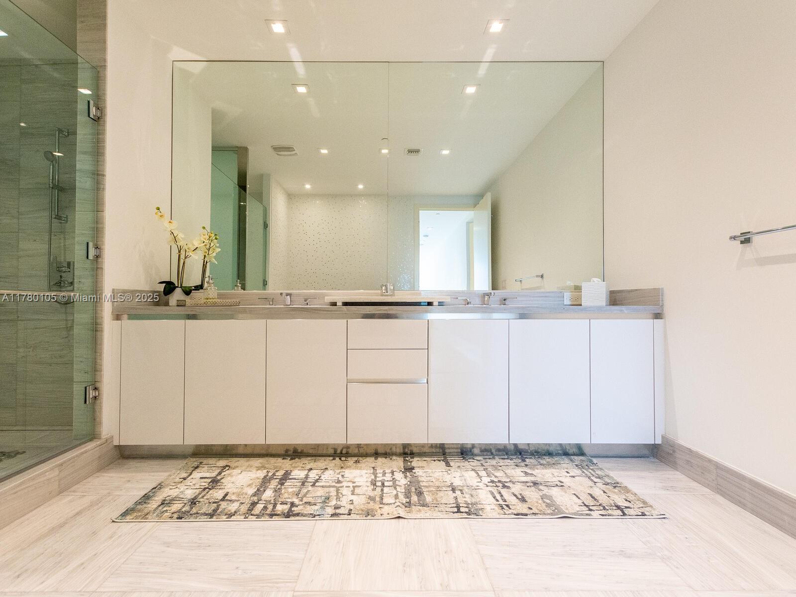 JADE SIGNATURE CONDO - Residential Lease