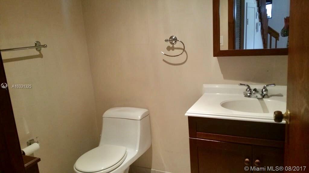 BONAVENTURE 82-43 B POR T - Residential Lease