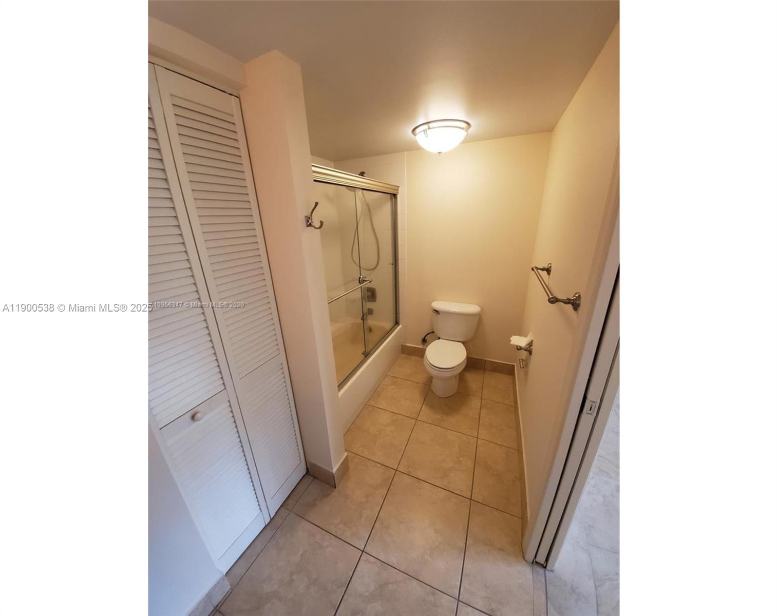4816 N State Road 7 11103