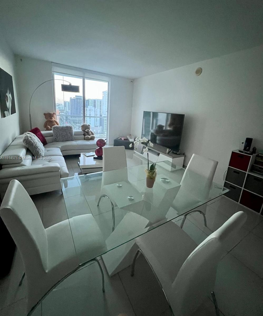 LATITUDE ON THE RIVER CON - Residential Lease