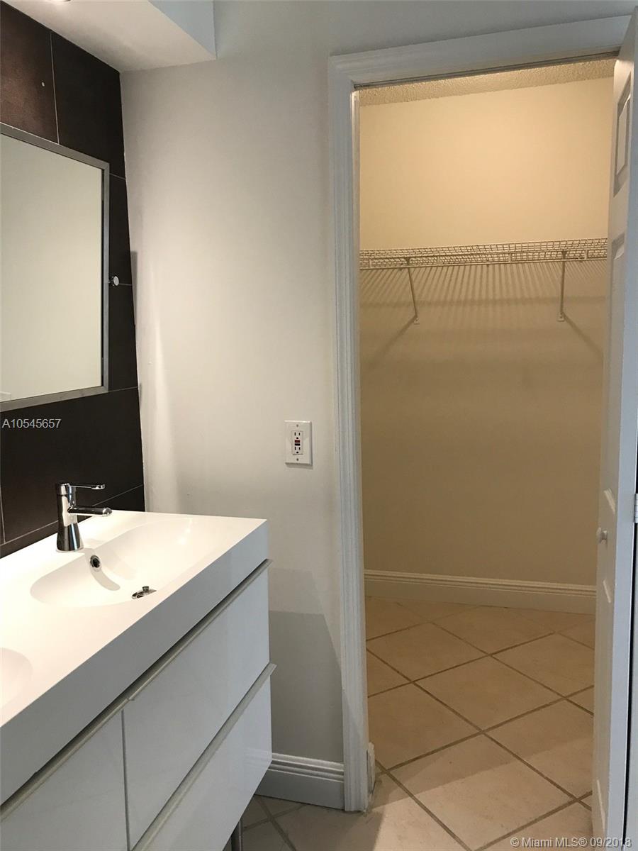 RACQUET CLUB APTS AT BONA - Residential Lease