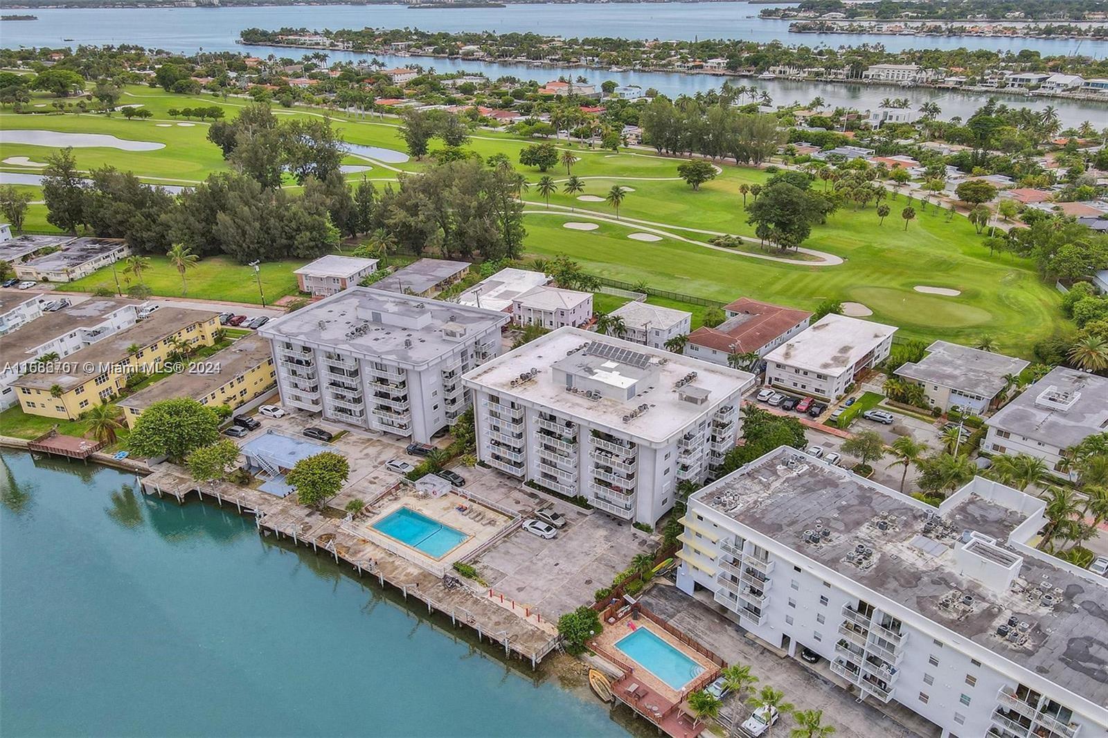 Rental Property at 110 S Shore Dr 2C, Miami Beach, Miami-Dade County, Florida - Bedrooms: 2 
Bathrooms: 2  - $2,900 MO.
