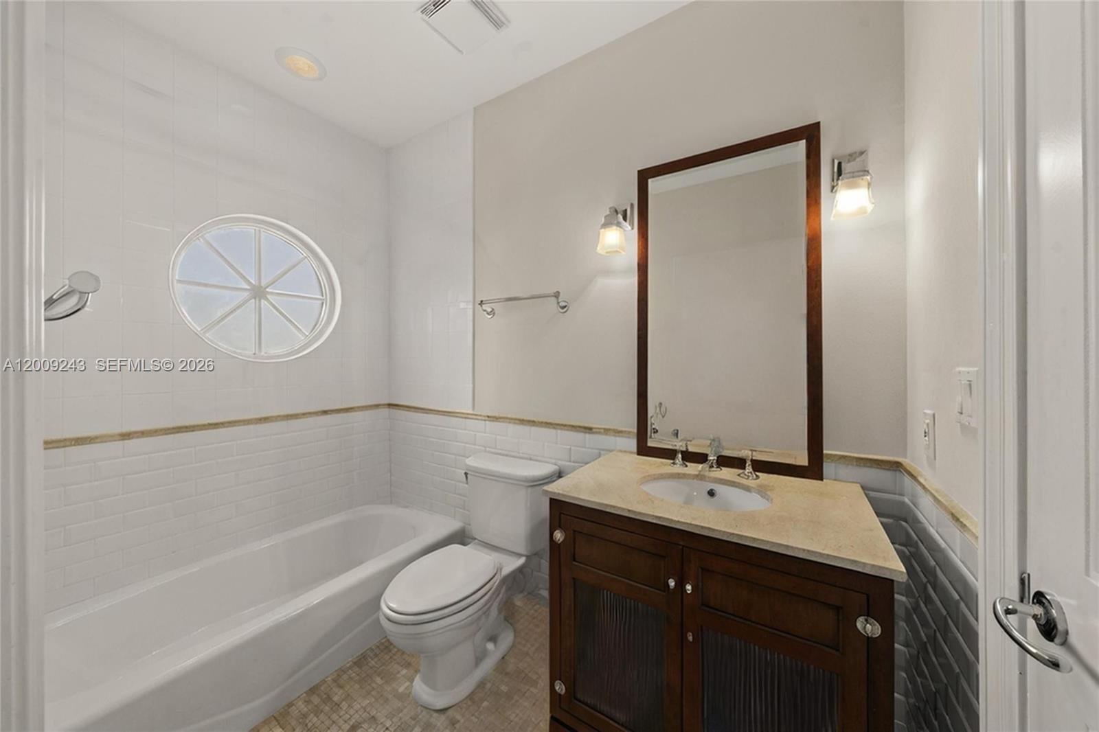 LAUDERDALE ISLES RE-AMEND - Residential