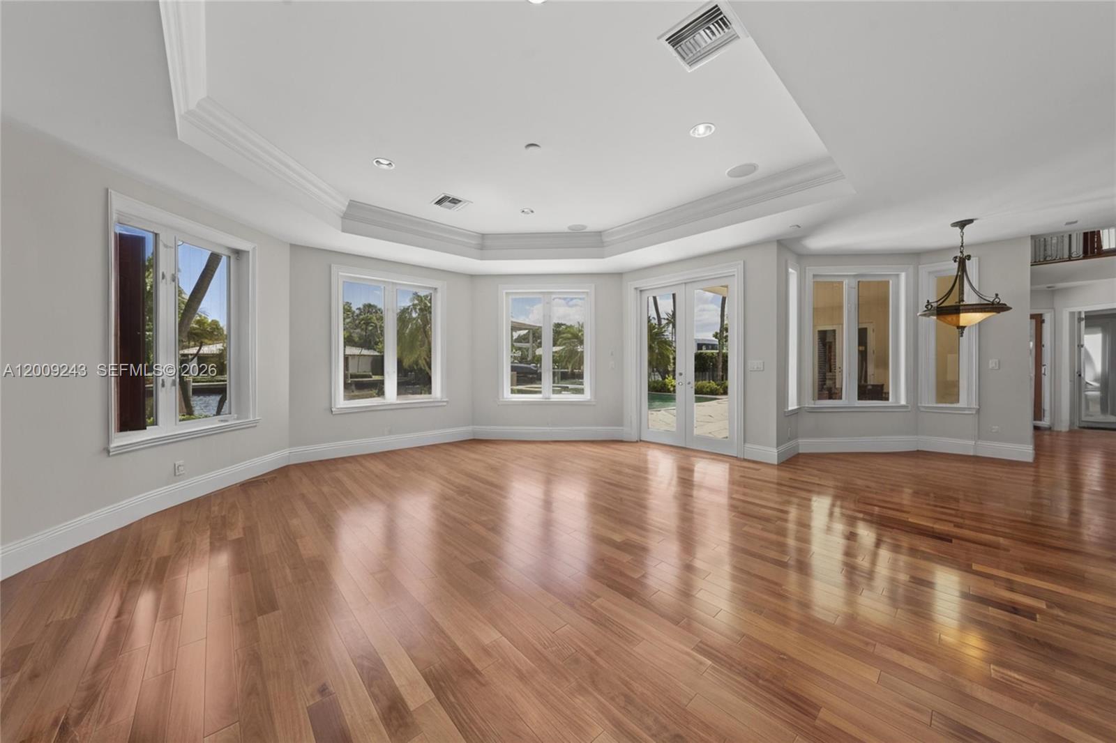 LAUDERDALE ISLES RE-AMEND - Residential