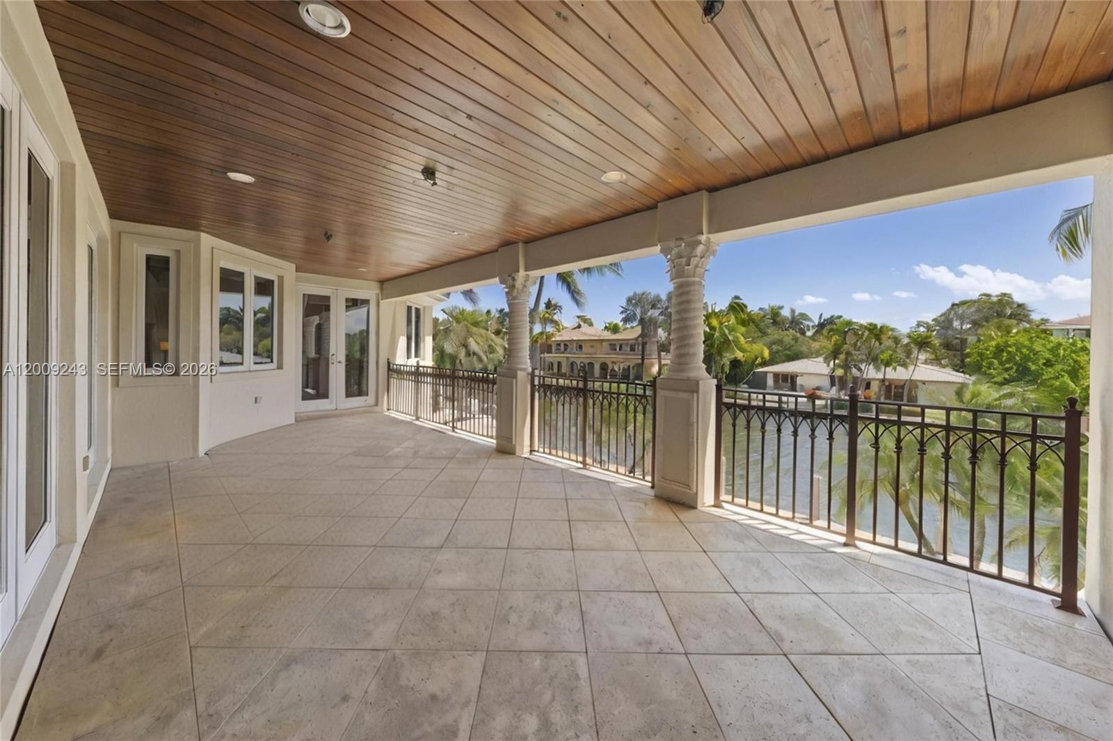 LAUDERDALE ISLES RE-AMEND - Residential