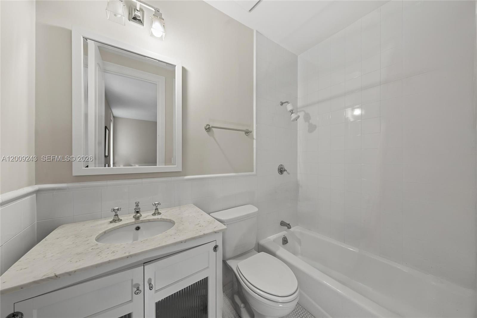 LAUDERDALE ISLES RE-AMEND - Residential
