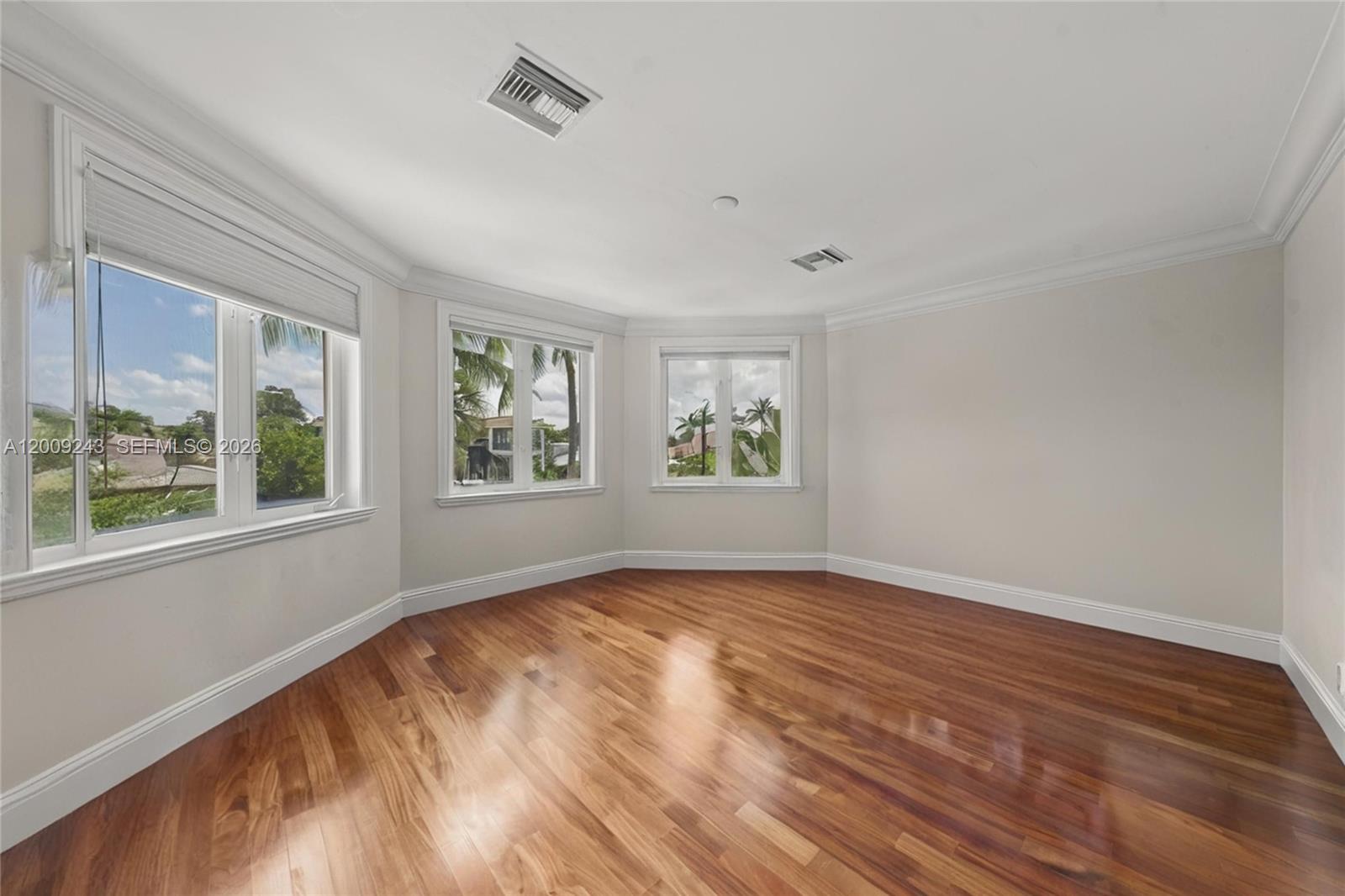 LAUDERDALE ISLES RE-AMEND - Residential